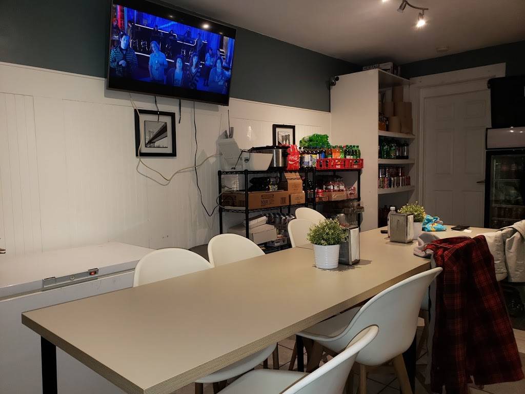 Mega Subs | restaurant | 2137 King St E, Hamilton, ON L8K 1W5, Canada | 9055498330 OR +1 905-549-8330