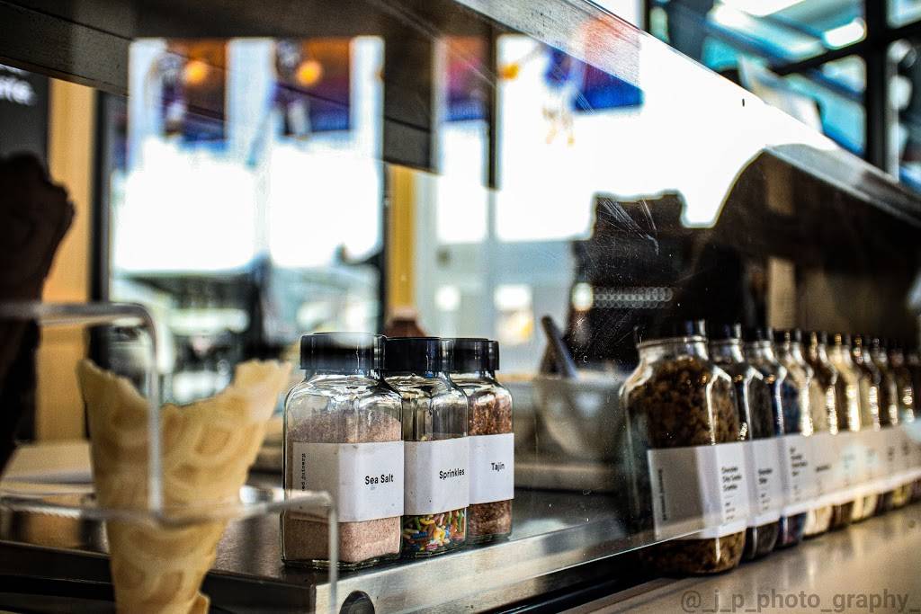 Pressed Juicery | restaurant | 414 K St STE 140, Sacramento, CA 95814, USA | 9164422090 OR +1 916-442-2090