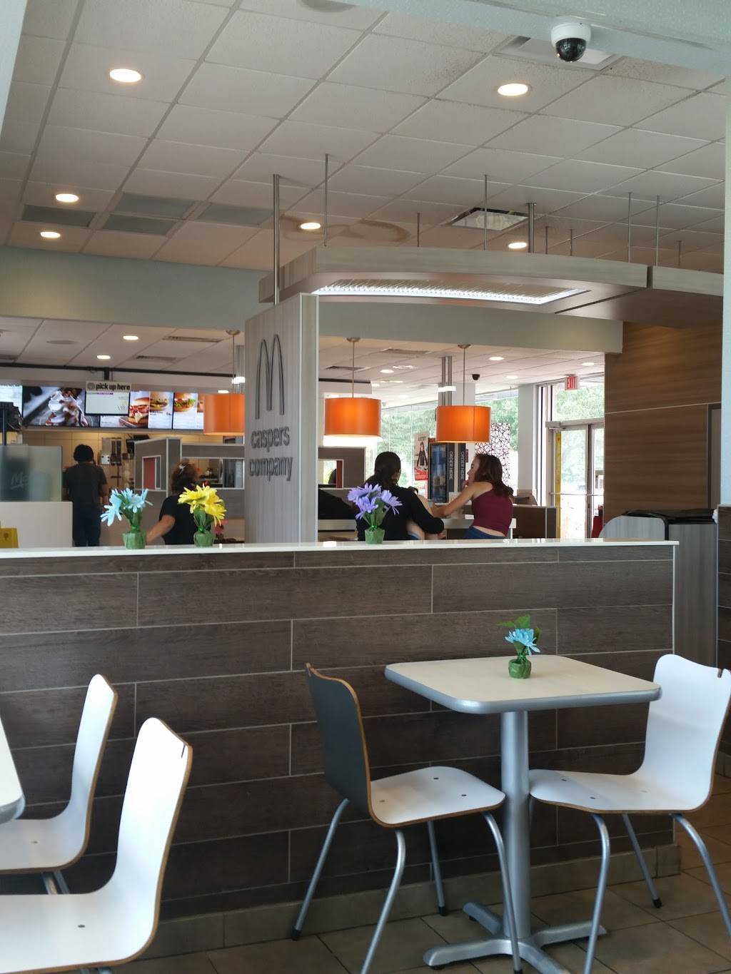 McDonalds | cafe | 11212 Causeway Blvd, Brandon, FL 33511, USA | 8136897931 OR +1 813-689-7931