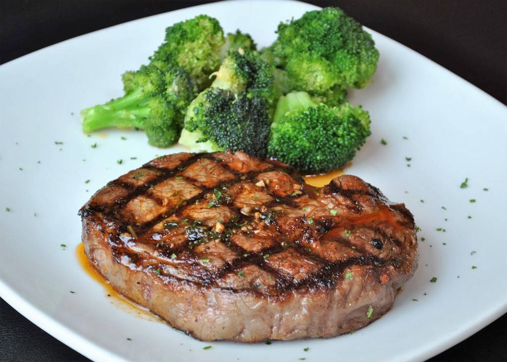 Half Shell Oyster House | restaurant | 115 Laurel Park Cove Suite 105, Flowood, MS 39232, USA | 7692577586 OR +1 769-257-7586