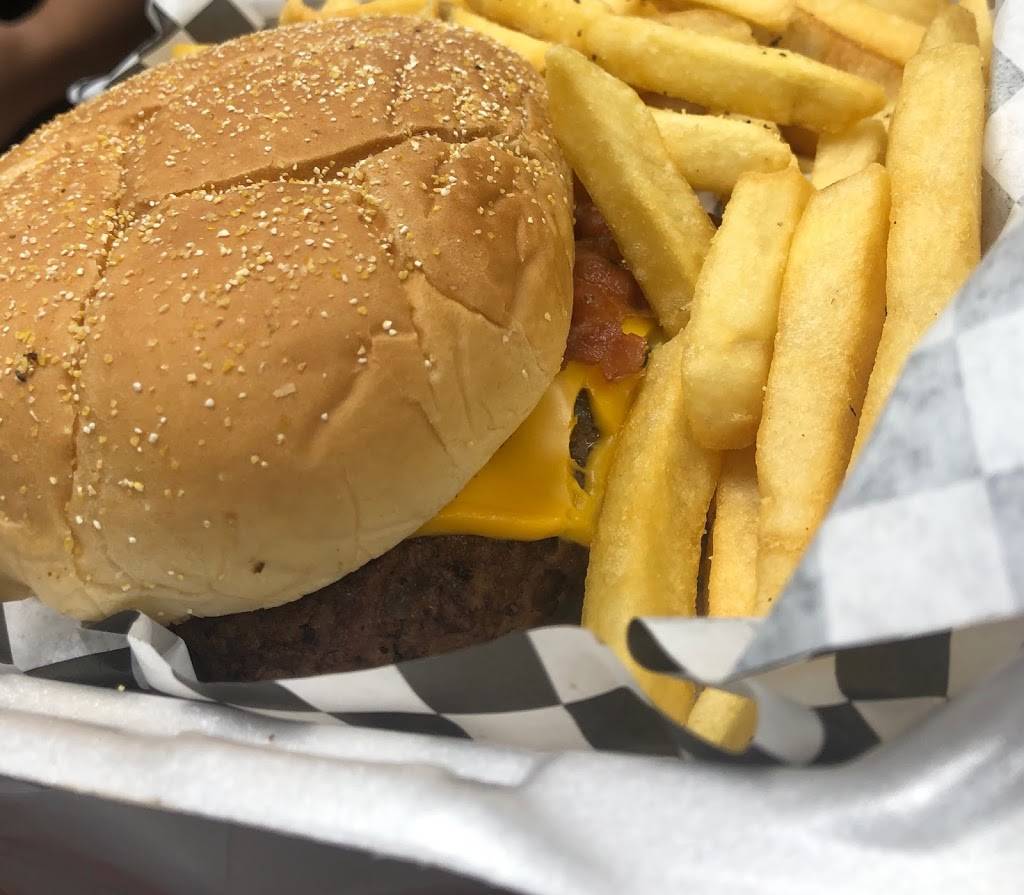 Ketta’s kitchen llc | restaurant | 5908 N 76th St, Milwaukee, WI 53218, USA | 4143169000 OR +1 414-316-9000