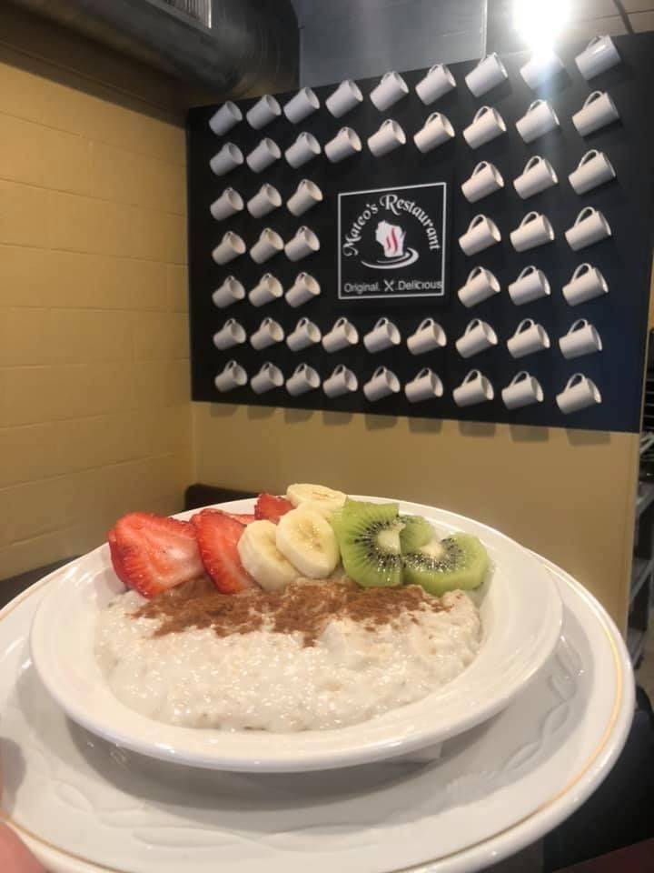 Mateos Restaurant | restaurant | 215 W Wisconsin Ave, Kaukauna, WI 54130, USA | 9204624522 OR +1 920-462-4522