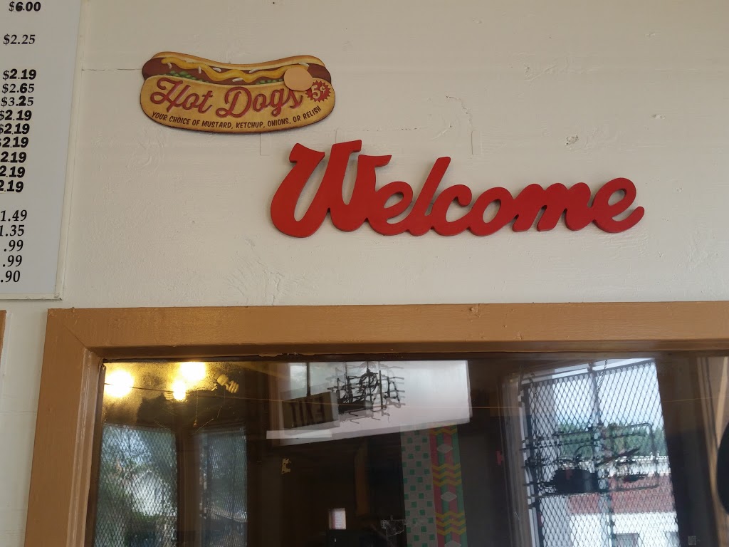 Taystee Burger | restaurant | 2700 State St, East St Louis, IL 62205, USA | 6182711722 OR +1 618-271-1722