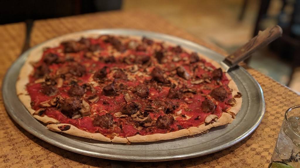 Mequon Pizza Company | restaurant | 12020 N River Rd, Mequon, WI 53092, USA | 2622425917 OR +1 262-242-5917