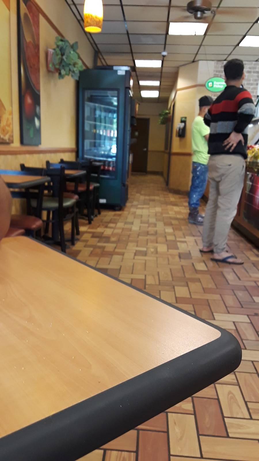 Subway Restaurants | restaurant | 4775 W Panther Creek, Village Square Suite 450, The Woodlands, TX 77381, USA | 2813673891 OR +1 281-367-3891