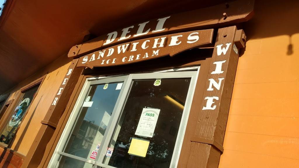 Whale of A Deli | meal takeaway | 997 Mesa Rd, Point Reyes Station, CA 94956, USA | 4156638464 OR +1 415-663-8464