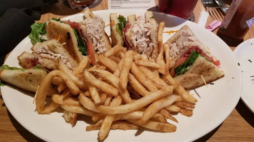 BJs Restaurant & Brewhouse | restaurant | 6622 E Superstition Springs Blvd, Mesa, AZ 85206, USA | 4803241675 OR +1 480-324-1675