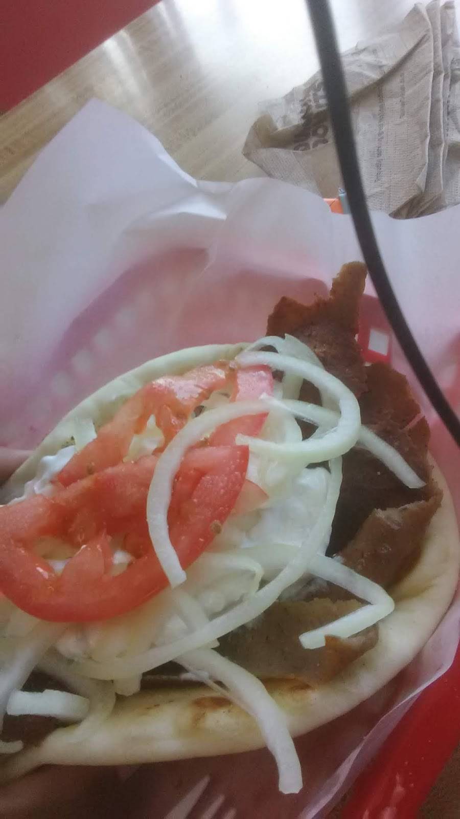 Dennis Carry-Outs | restaurant | 3257 W 26th St, Chicago, IL 60623, USA | 7735231620 OR +1 773-523-1620