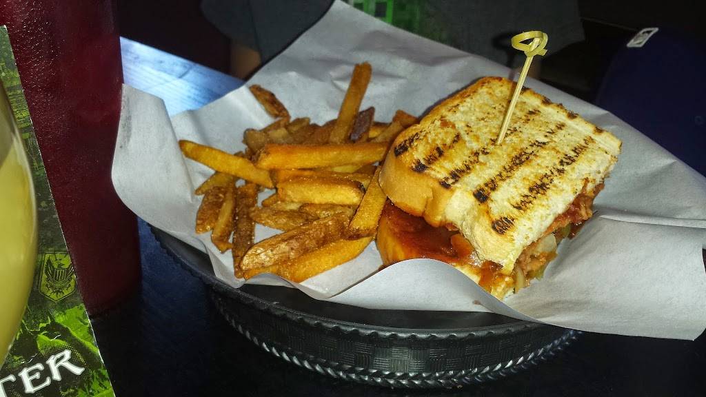 The Hollywood Way | restaurant | 1333 N Hollywood Way, Burbank, CA 91505, USA | 8188454400 OR +1 818-845-4400