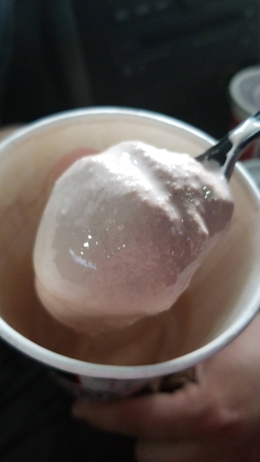 Wendys | restaurant | 350 S College Rd, Wilmington, NC 28403, USA | 9104520390 OR +1 910-452-0390