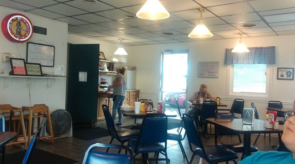 Rays Drive In | restaurant | 1900 N Courtland Ave, Kokomo, IN 46901, USA | 7654523625 OR +1 765-452-3625