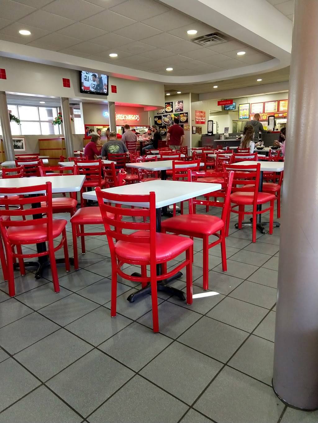 Don & Millies | restaurant | 10727 W Center Rd, Omaha, NE 68124, USA | 4023909096 OR +1 402-390-9096