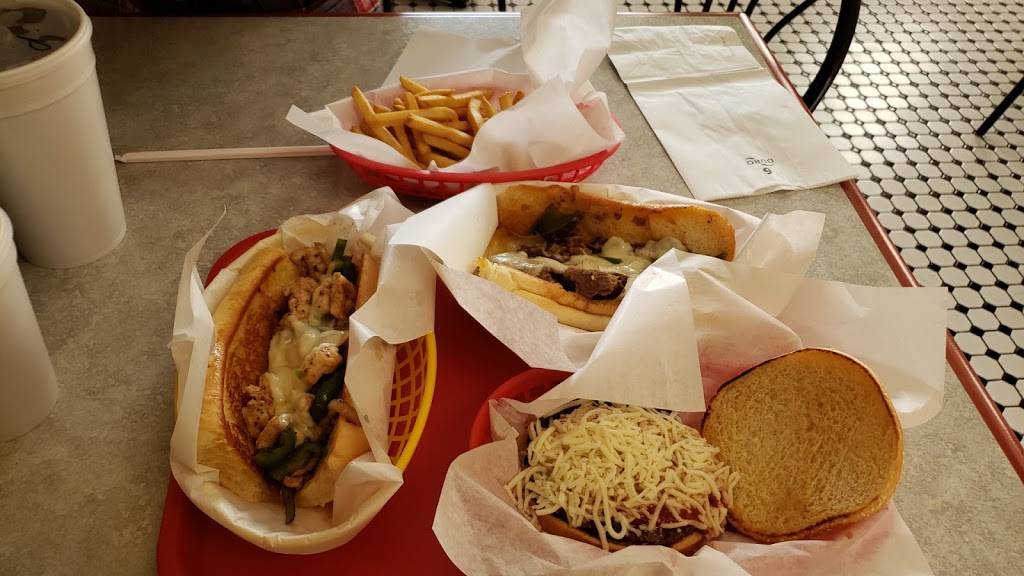 Daves Dawgs | restaurant | 531 Bedford Rd, Morris, IL 60450, USA | 8159414141 OR +1 815-941-4141