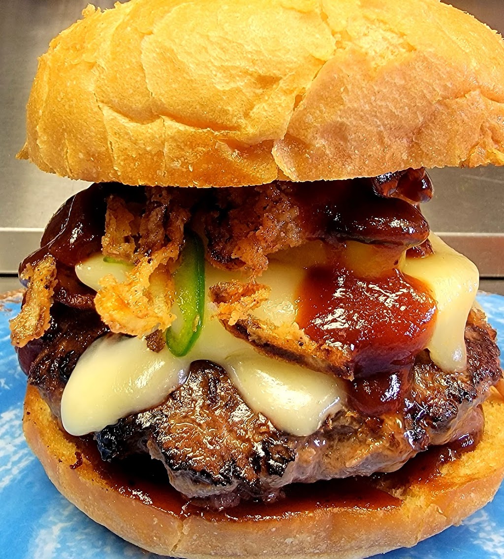 Seadogs Restaurant N Lounge | restaurant | 560 SW Fleet Ave, Lincoln City, OR 97367, USA | 5412648205 OR +1 541-264-8205