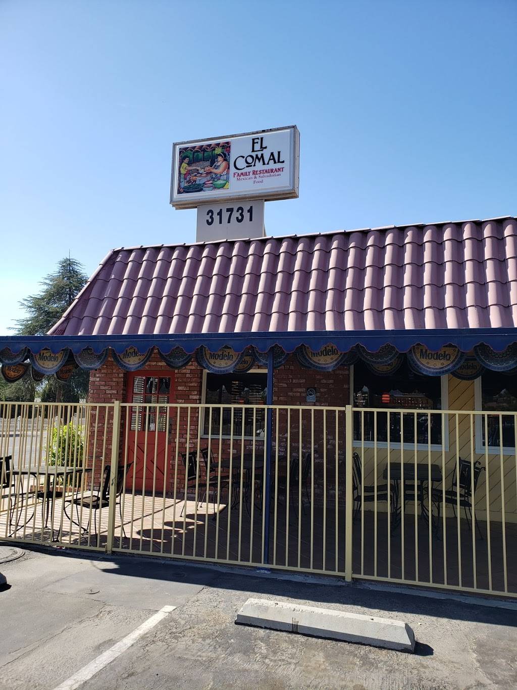 El Comal Family Restaurant | restaurant | 31731 Riverside Dr, Lake Elsinore, CA 92530, USA | 9515791759 OR +1 951-579-1759
