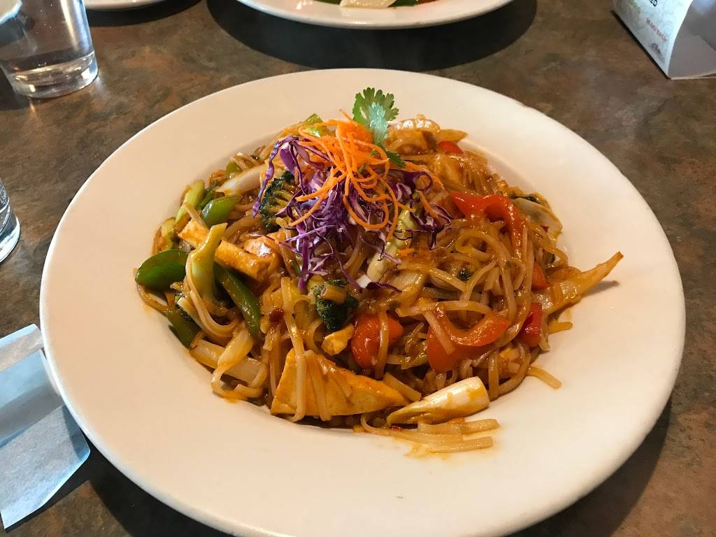 Aloy Thai Cuisine | restaurant | 2720 Canyon Blvd, Boulder, CO 80302, USA | 3034402903 OR +1 303-440-2903