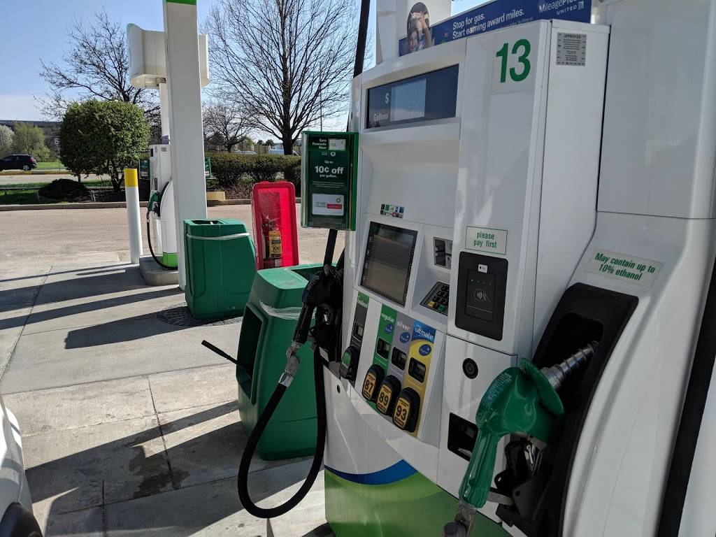 BP | restaurant | 105 W North Ave, Carol Stream, IL 60188, USA | 6309338399 OR +1 630-933-8399