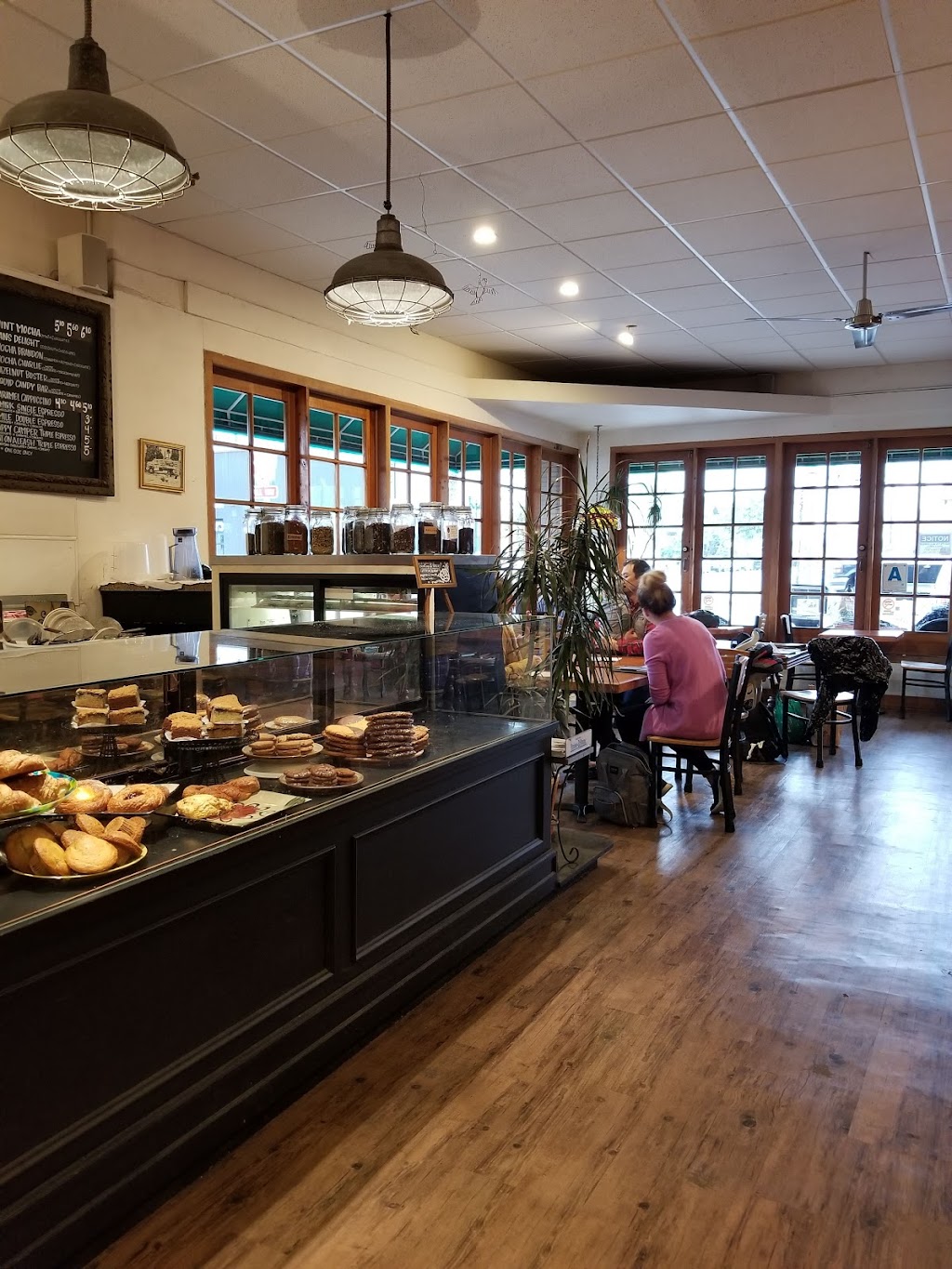 Twiggs | cafe | 4590 Park Blvd, San Diego, CA 92116, USA | 6192960616 OR +1 619-296-0616