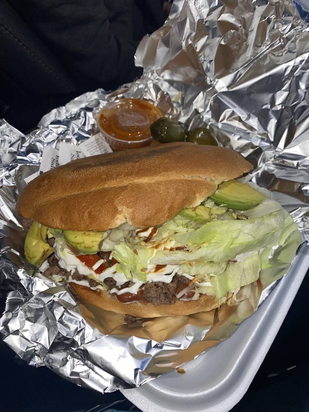 Tacos Traficantes Taco Truck | restaurant | 1081 Lander Ave, Turlock, CA 95380, USA | 2094170366 OR +1 209-417-0366