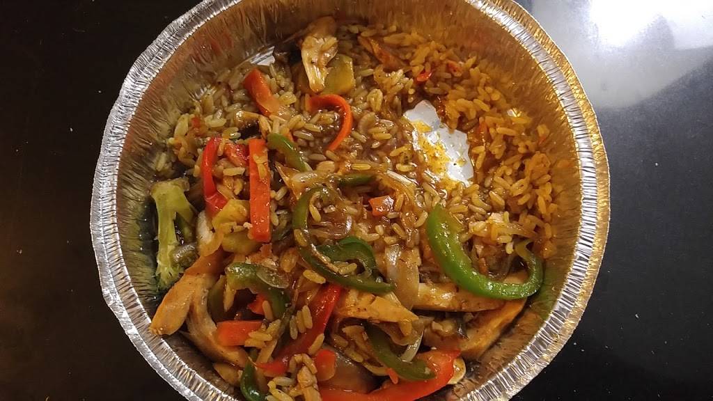 Finnigans Road House | restaurant | 955 Pembroke St E, Pembroke, ON K8A 3M3, Canada | 6137352333 OR +1 613-735-2333