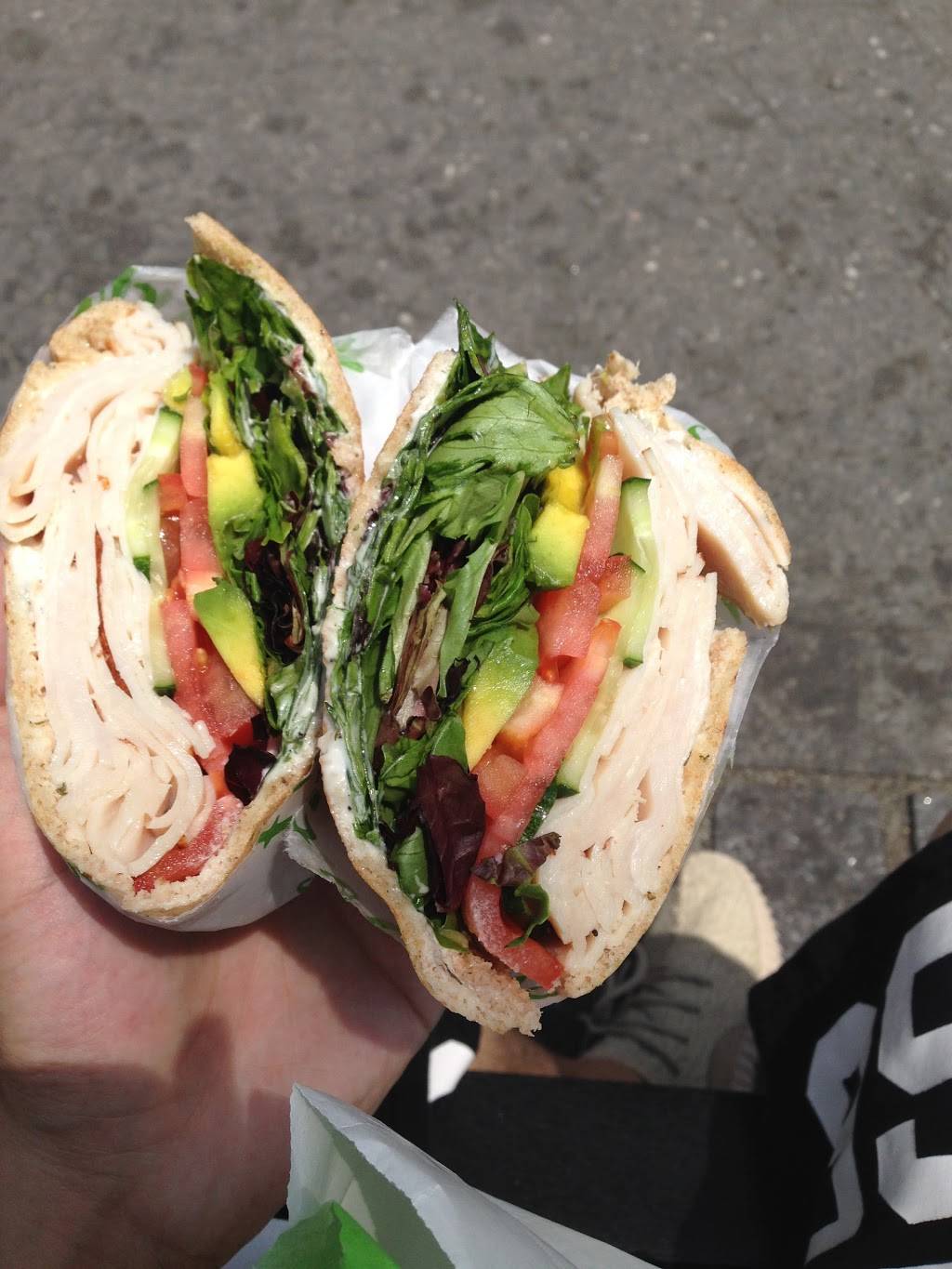 Flavors Cafe | restaurant | 27 Whitehall St, New York, NY 10004, USA | 2122696100 OR +1 212-269-6100