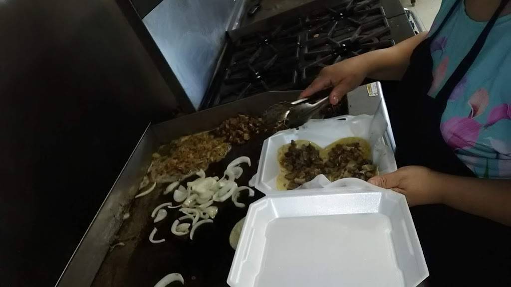 Taqueria Dos Hermanos | restaurant | 422 Bridge St, Washington, NC 27889, USA | 2529750005 OR +1 252-975-0005