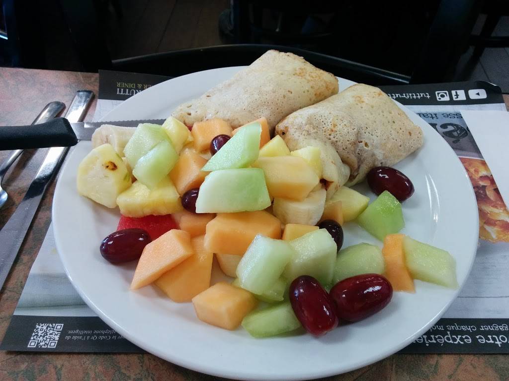 Tutti Frutti déjeuner et diner | restaurant | 999 Avenue de Bourgogne, Québec, QC G1W 4S6, Canada | 4186536383 OR +1 418-653-6383