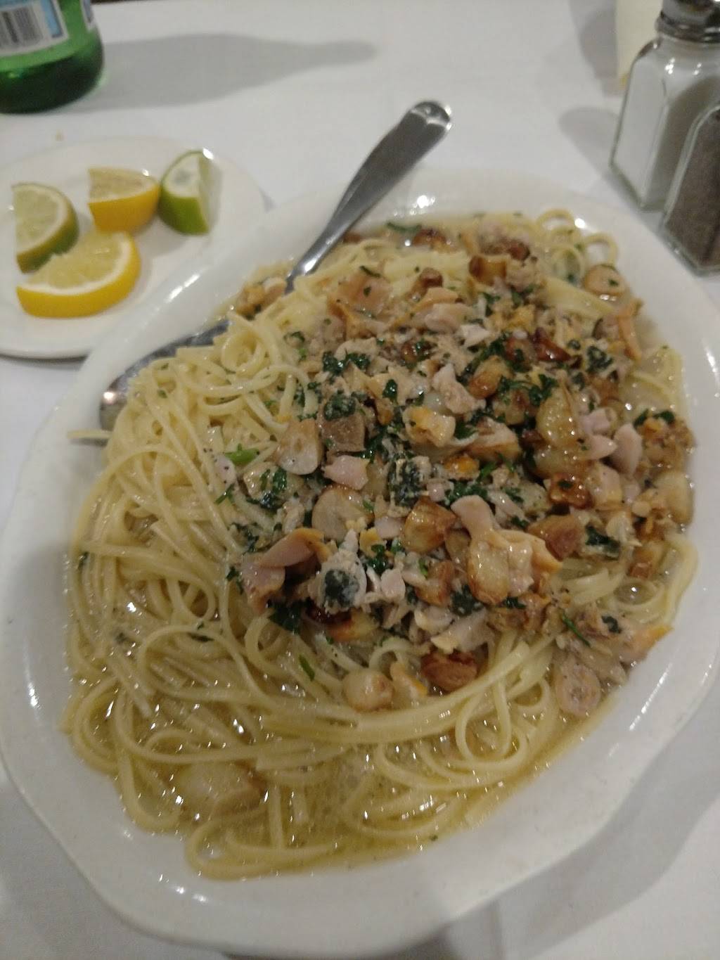 Steves Piccola Bussola II | restaurant | 41 Jackson Ave, Syosset, NY 11791, USA | 5163648383 OR +1 516-364-8383