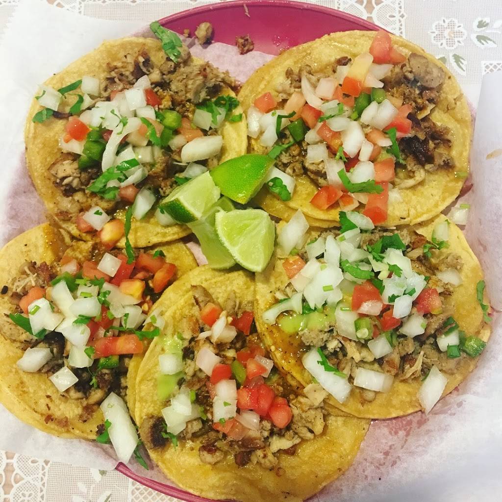Taqueria Casas | restaurant | 4384 W Vine St, Kissimmee, FL 34746, USA | 4073900703 OR +1 407-390-0703