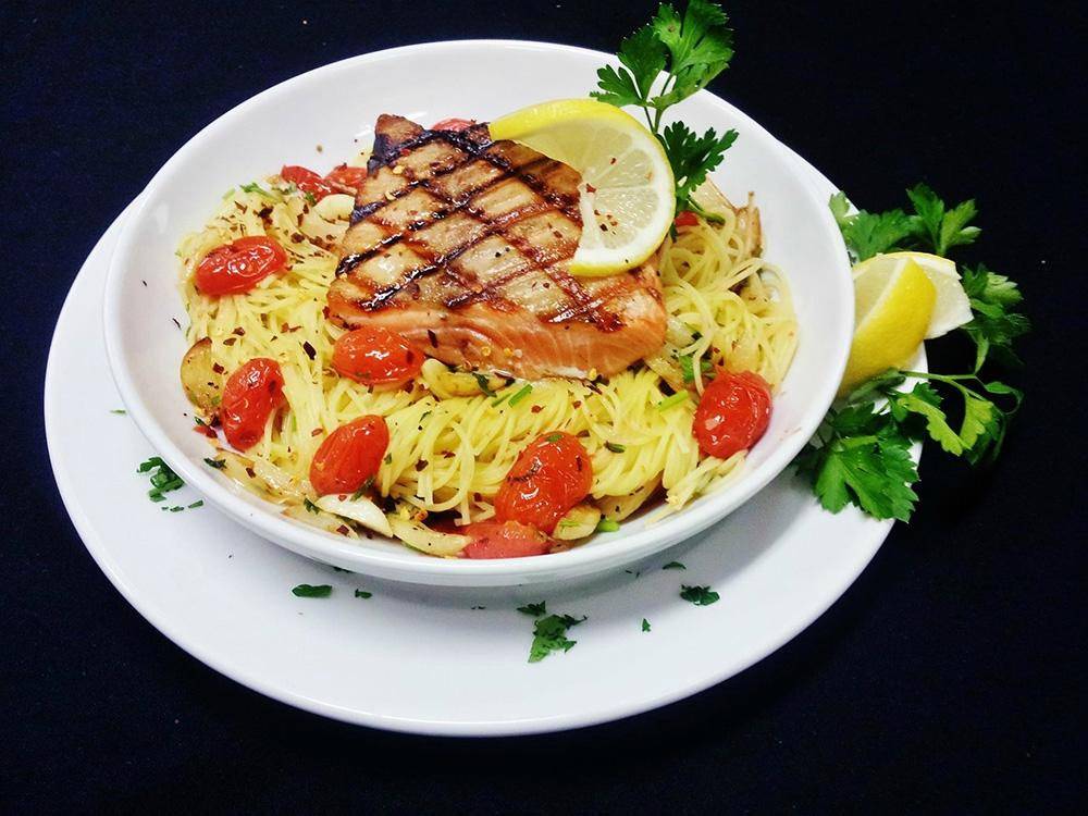 Bella Luna Bistro | cafe | 350 W Main St, Merced, CA 95340, USA | 2093831700 OR +1 209-383-1700