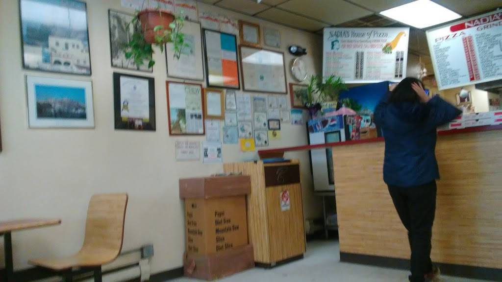 Nadias House of Pizza | meal delivery | 438 Broadway, Chelsea, MA 02150, USA | 6178895539 OR +1 617-889-5539