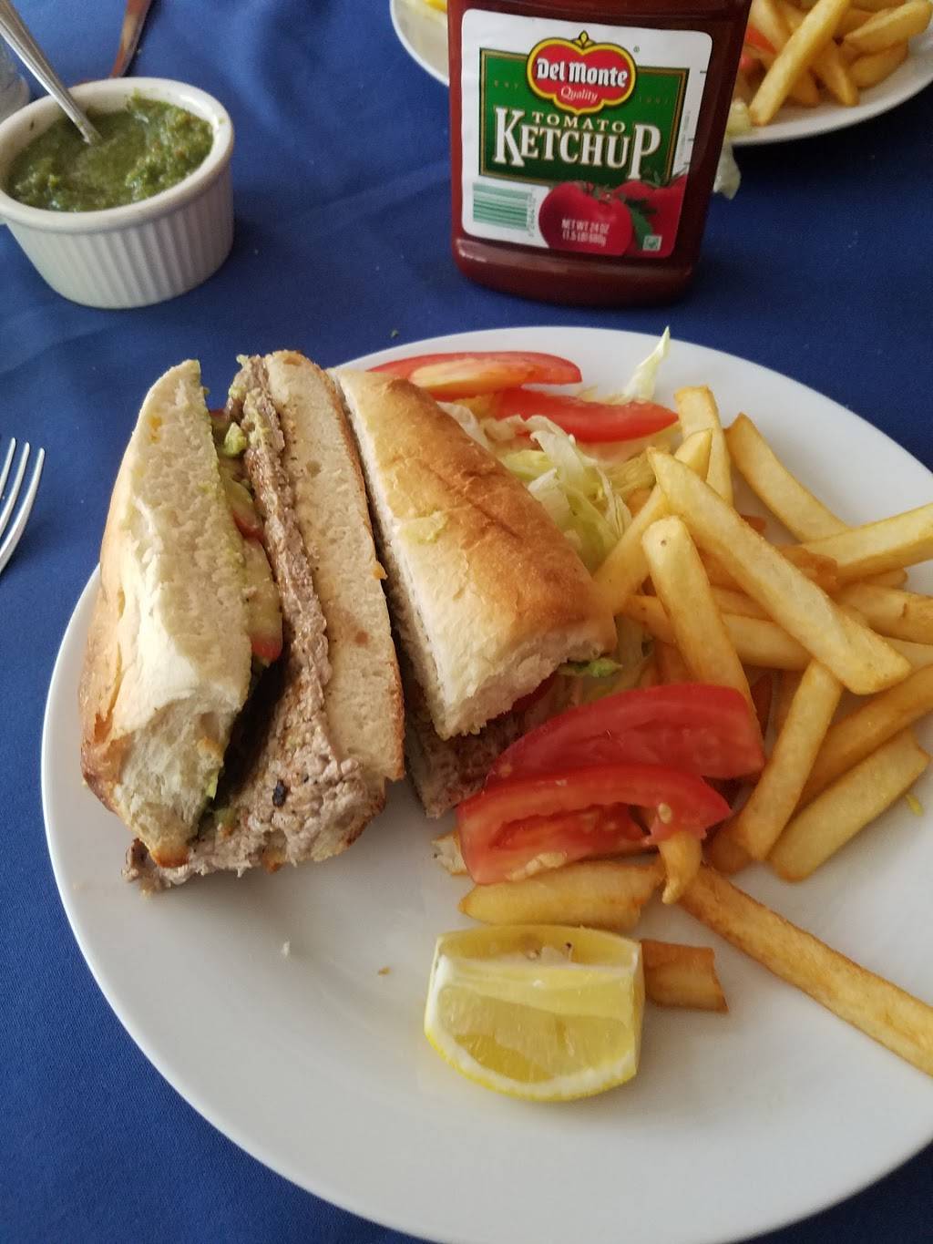 Rincón Chileno | restaurant | 4354 Melrose Ave, Los Angeles, CA 90029, USA | 3236666075 OR +1 323-666-6075