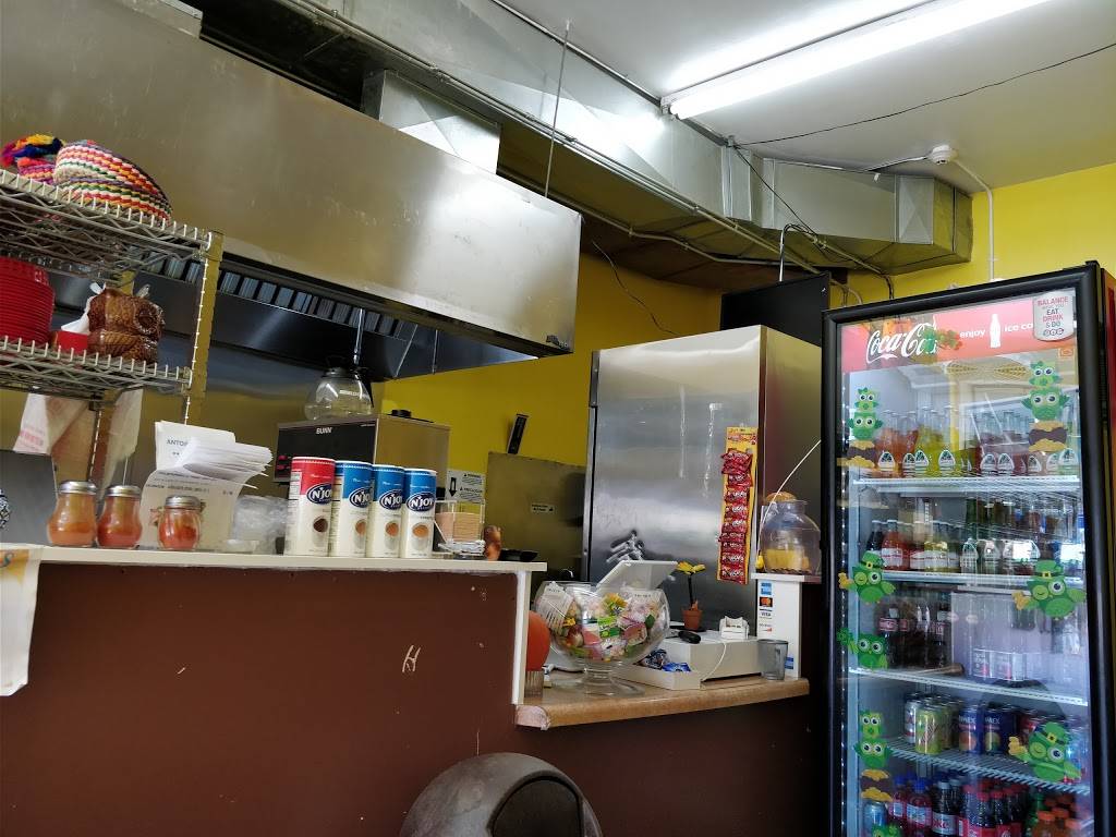 Antojos poblanos El Carmen | restaurant | 603 W Lake St, Maywood, IL 60153, USA | 7083975560 OR +1 708-397-5560