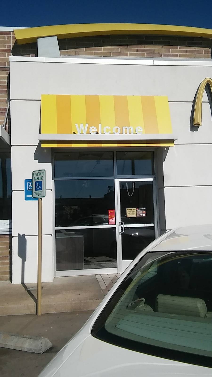 McDonalds | cafe | 3068 S Perkins Rd, Memphis, TN 38118, USA | 9013657570 OR +1 901-365-7570