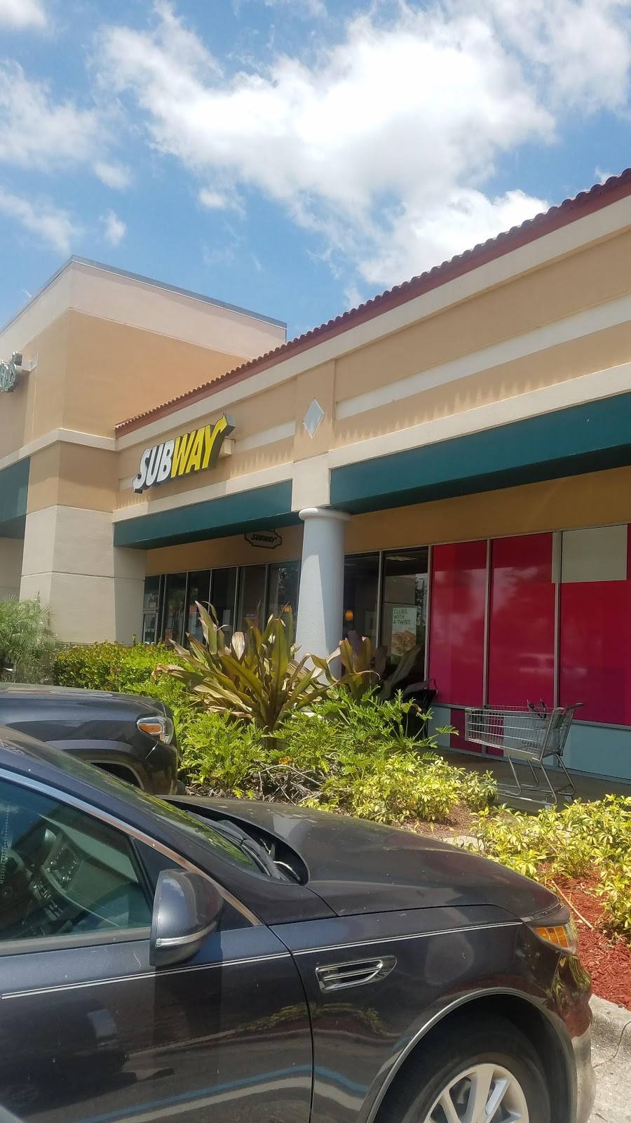Subway | restaurant | 20301 Grande Oak Blvd, Estero, FL 33928, USA | 2393907109 OR +1 239-390-7109