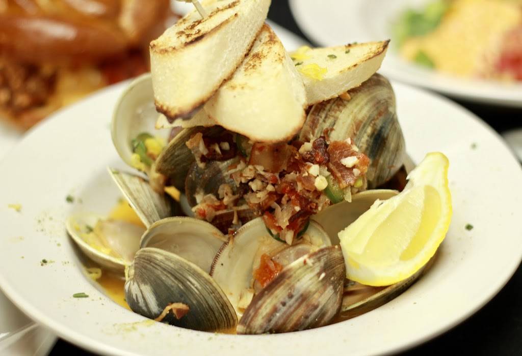 Local Grille At The Dome | restaurant | 8230 Wehrle Dr, Williamsville, NY 14221, USA | 7165293429 OR +1 716-529-3429