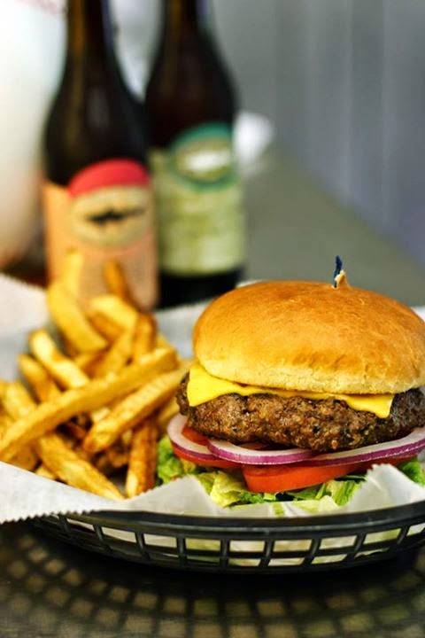 Puckers Sports Pub & Grille | restaurant | 3199 Whitewood St NW, North Canton, OH 44720, USA | 3309663373 OR +1 330-966-3373