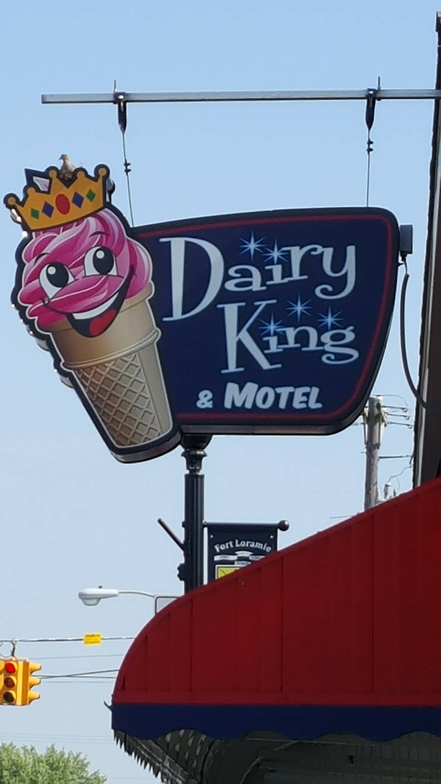Dairy King & Motel | restaurant | 33 N Main St, Fort Loramie, OH 45845, USA | 9372952673 OR +1 937-295-2673