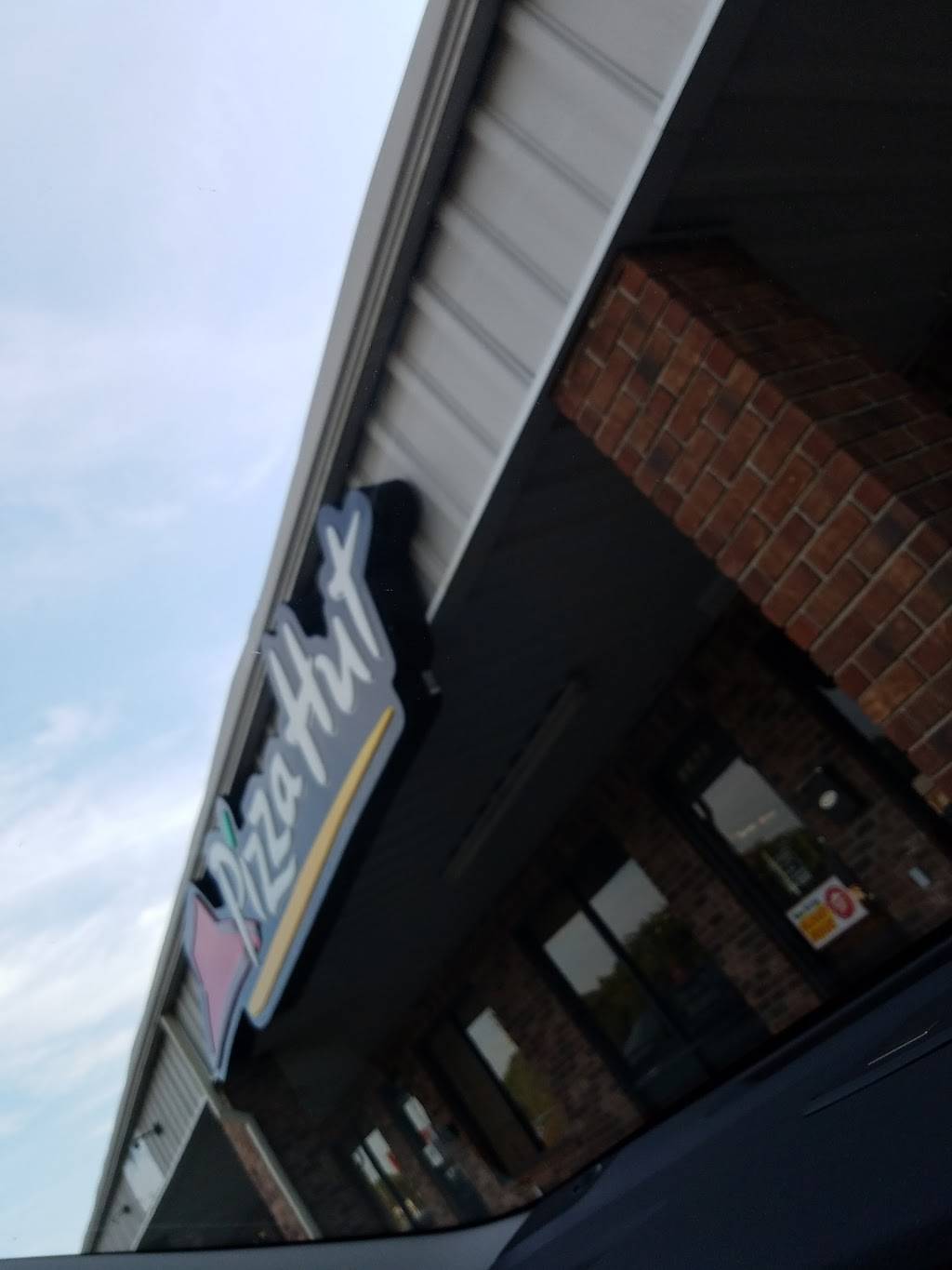 Pizza Hut | restaurant | 1268 Peach Orchard Rd, Sumter, SC 29154, USA | 8034942222 OR +1 803-494-2222