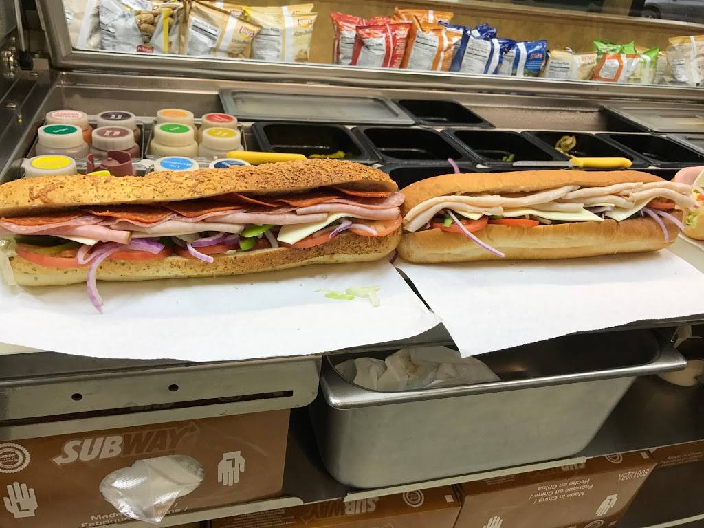 Subway | restaurant | 2750 Milwaukee Rd, Beloit, WI 53511, USA | 6083616349 OR +1 608-361-6349