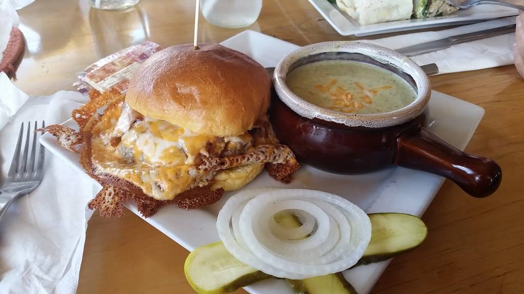 The Old Marina Restaurant | restaurant | 1947 McClintock Dr, Cambridge, ON N3C 2V4, Canada | 5196580367 OR +1 519-658-0367