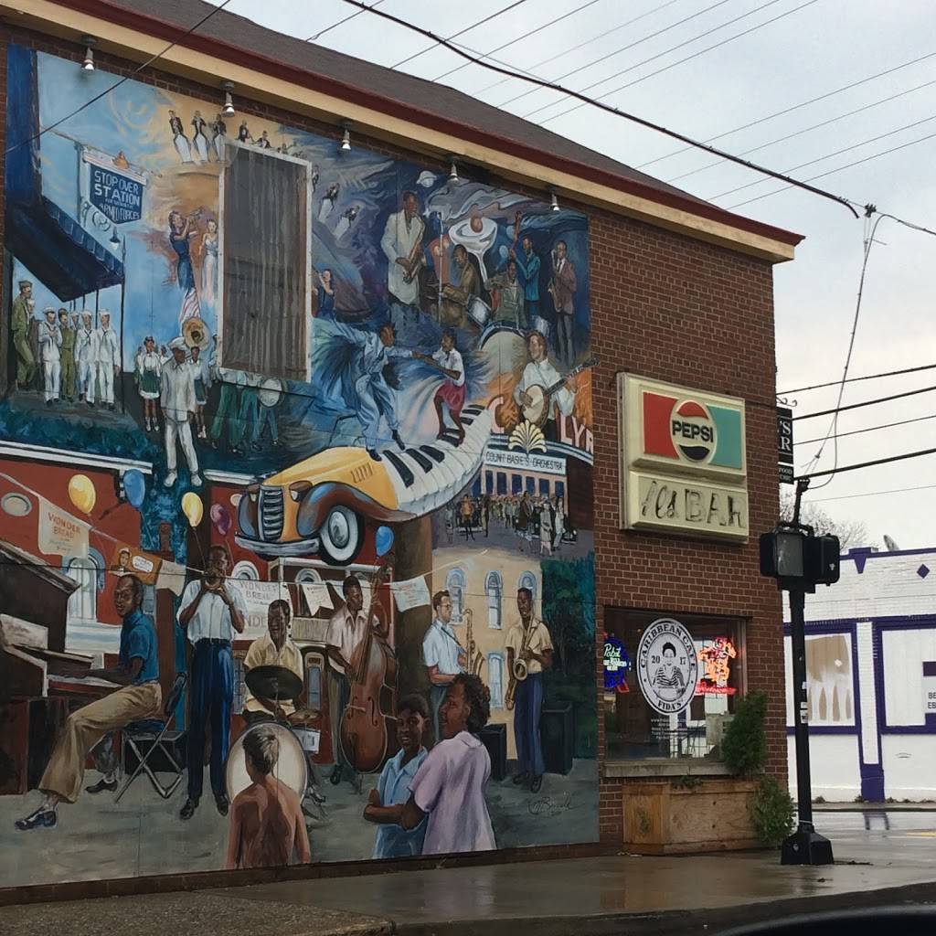 Fidas Caribbean Beach House | restaurant | 109 W 6th St, Lexington, KY 40508, USA | 8595494733 OR +1 859-549-4733