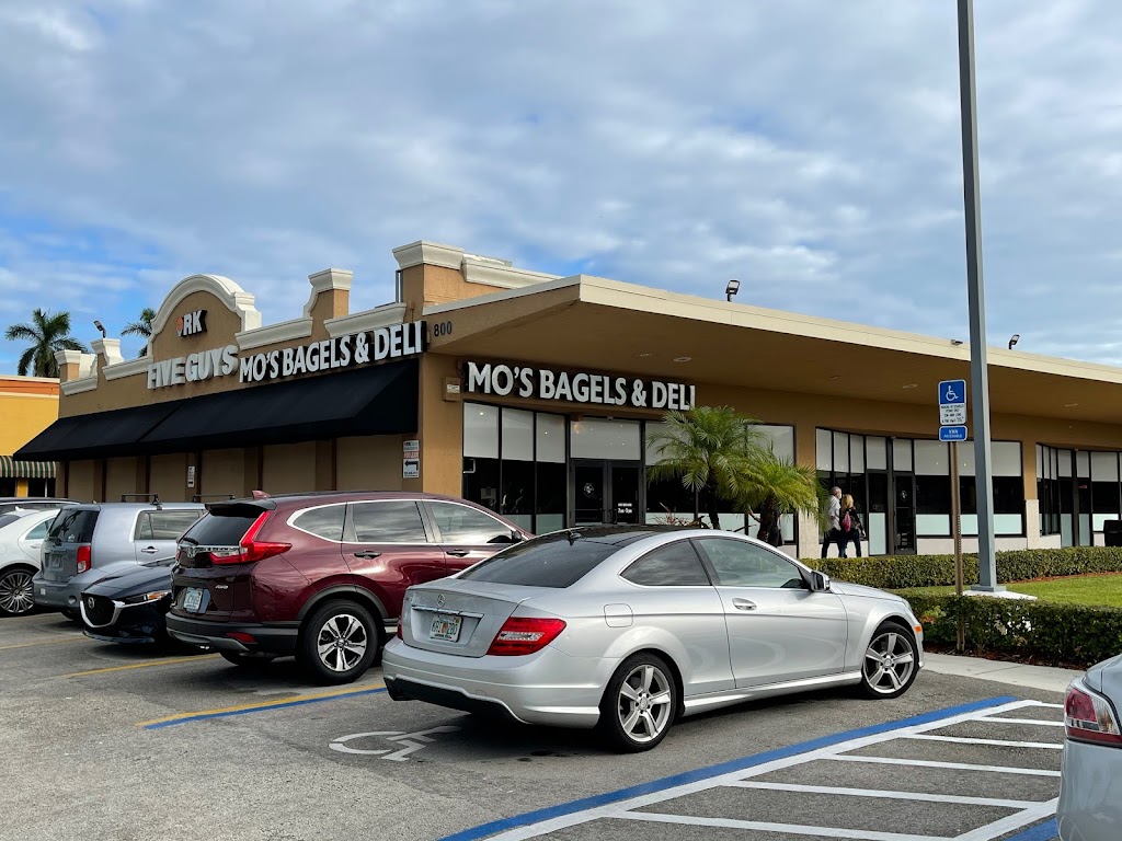 Mos Bagels & Deli | restaurant | 800 E Hallandale Beach Blvd, Hallandale Beach, FL 33009, USA | 9548330080 OR +1 954-833-0080