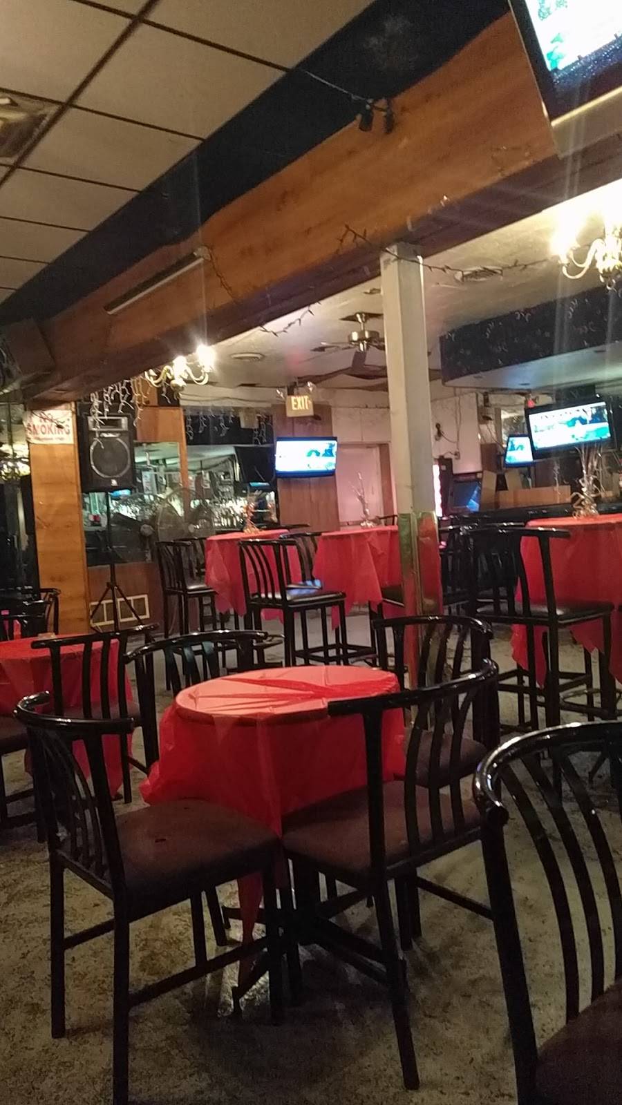 Club Temptation | restaurant | 8203 W Chicago, Detroit, MI 48204, USA | 3139315557 OR +1 313-931-5557