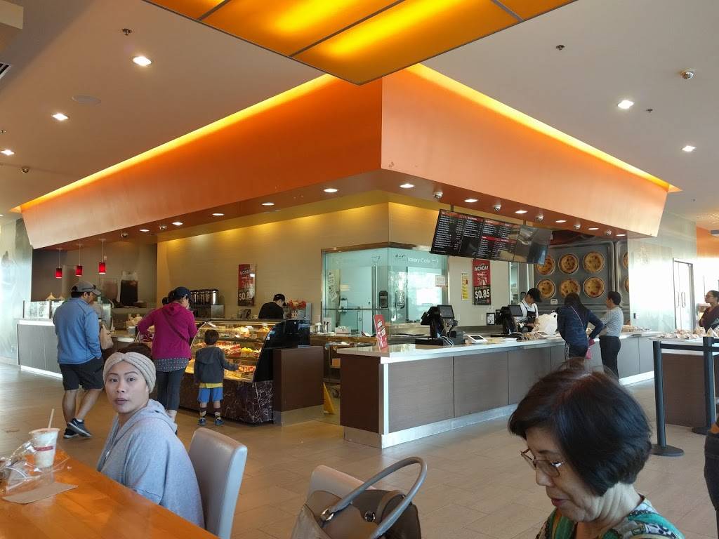 85C Bakery Cafe - Chino Hills | bakery | 12959 Peyton Dr, Chino Hills, CA 91709, USA | 9095911185 OR +1 909-591-1185