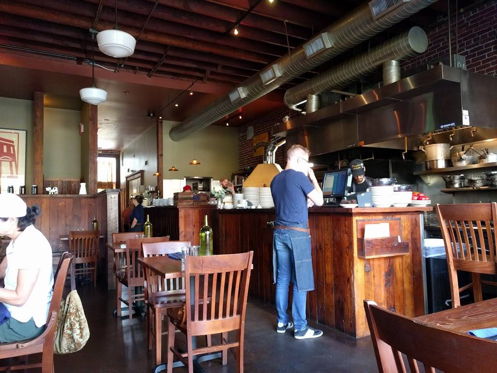 Firehouse Restaurant | restaurant | 711 NE Dekum St, Portland, OR 97211, USA | 5039541702 OR +1 503-954-1702