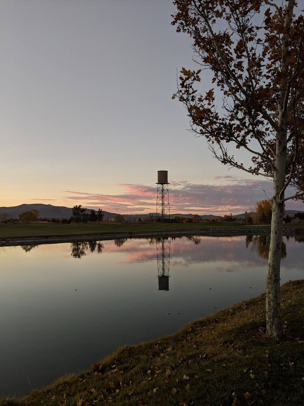 Red Hawk Golf and Resort | restaurant | 6600 N Wingfield Pkwy, Sparks, NV 89436, USA | 7756266000 OR +1 775-626-6000