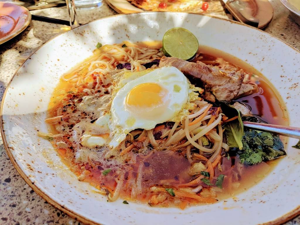 Lazy Dog Restaurant & Bar | restaurant | 598 Town Center Dr, Oxnard, CA 93036, USA | 8053514888 OR +1 805-351-4888