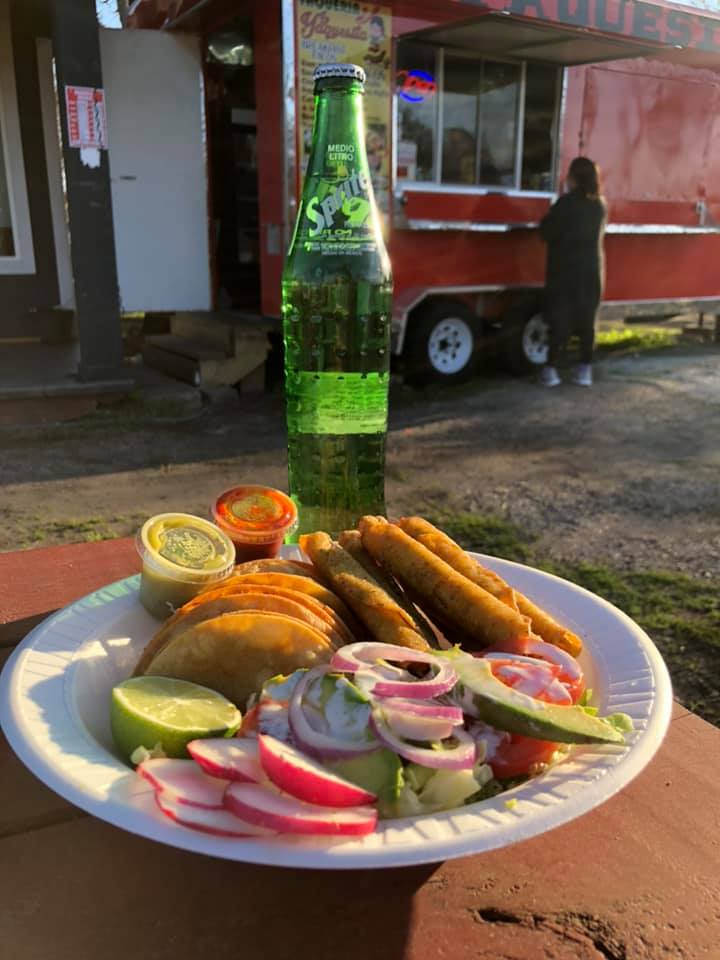 La Yaquesita | restaurant | 6105 Manor Rd, Austin, TX 78723, USA | 5128228861 OR +1 512-822-8861