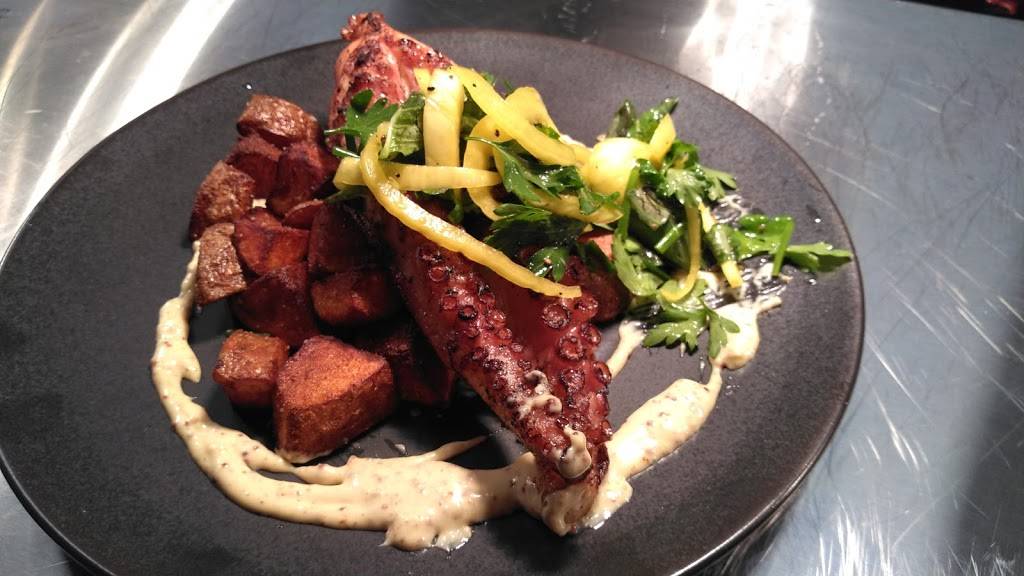 The Burrow at Augusta | restaurant | 2017 Augusta St, Greenville, SC 29605, USA | 8644128677 OR +1 864-412-8677